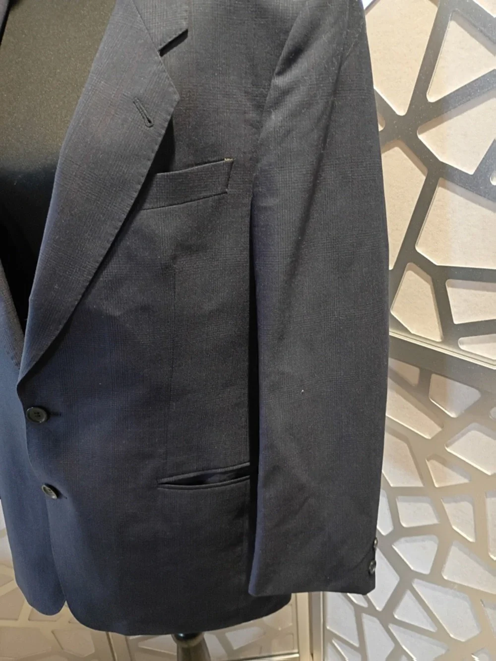Men’s Boston Blazer 44R Black Classic 2 Button Suit Jacket